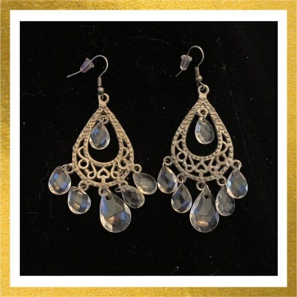 3/$20 Hand Crafted BEADED Dangle HANDMADE Silver EARRINGS - Picture 1 of 1